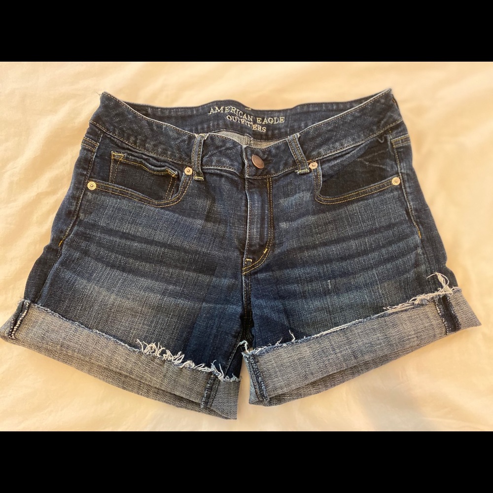 American Eagle Dark Wash Jean Shorts (Stre…